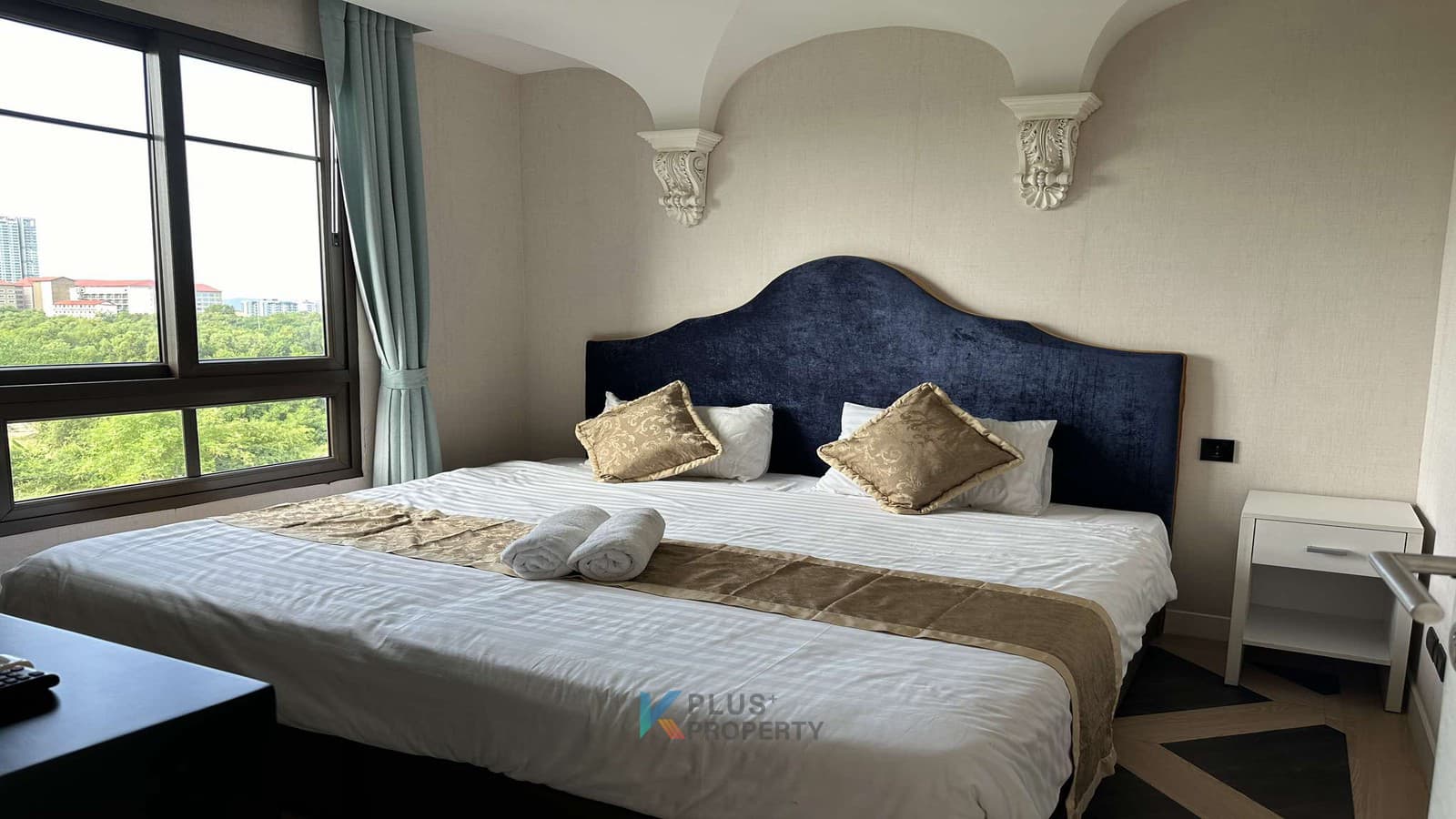 card-hightlight-image